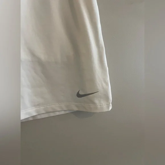 White Nike Golf Tennis Athletic Skort with built in shorts - Picture 2 of 6